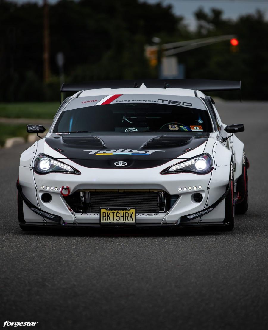  Toyota GT 86 Rocket Bunny 2018 года  (фото 18 из 23)